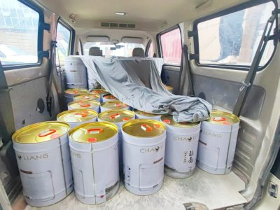 被查不到24小时他又因非法运输危化品被查获